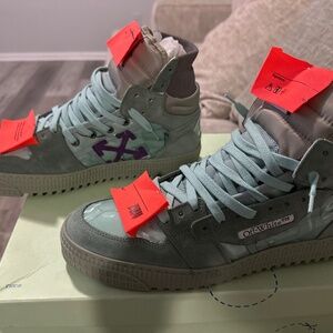 Off-white high top sneaker